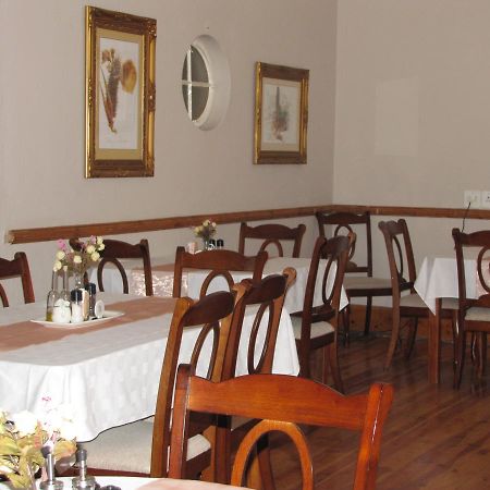Grand Hotel Laingsburg Bagian luar foto