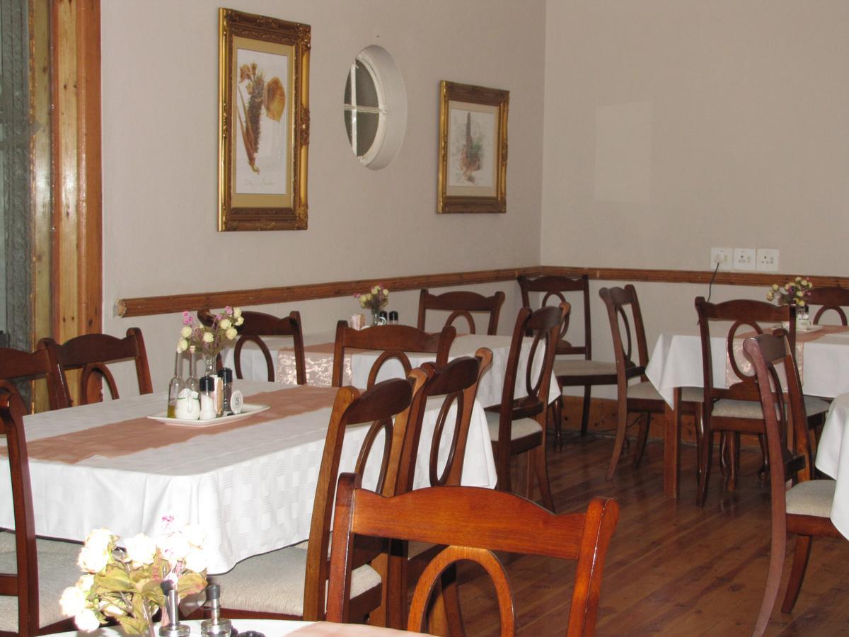 Grand Hotel Laingsburg Bagian luar foto